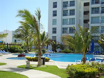 Hotel Mayan Lakes