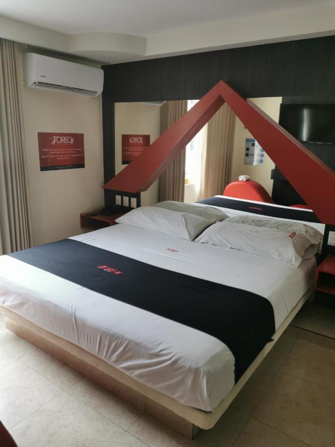 Toreo Love hotel 2*