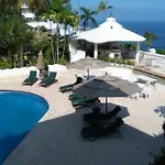 Villa Palmitas Acogedor Departamento Nivel Piscina Gigante Jardines