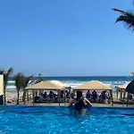 Amplio Ph Con Club De Playa Privado