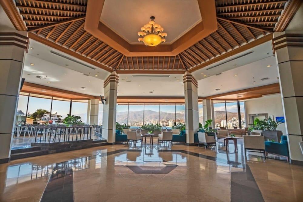 Park Royal 4*