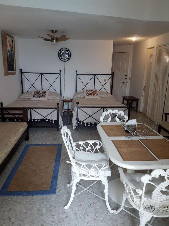 Aparthotel Las Torres Gemelas - Torres Gemelas Apartamento 810 *