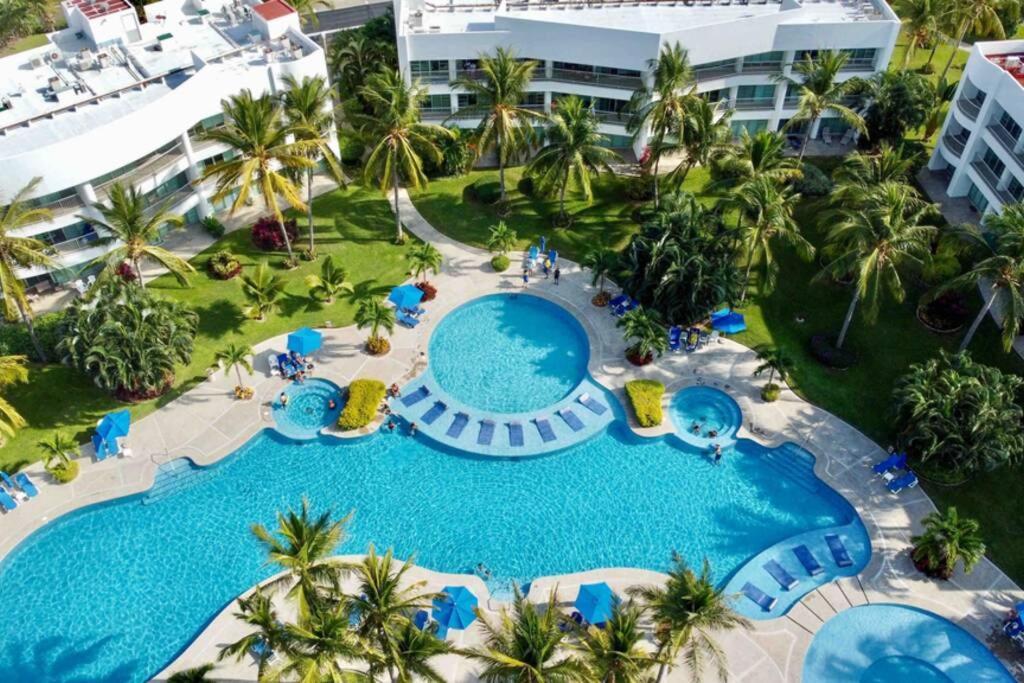 Luxury Mayan Lakes *