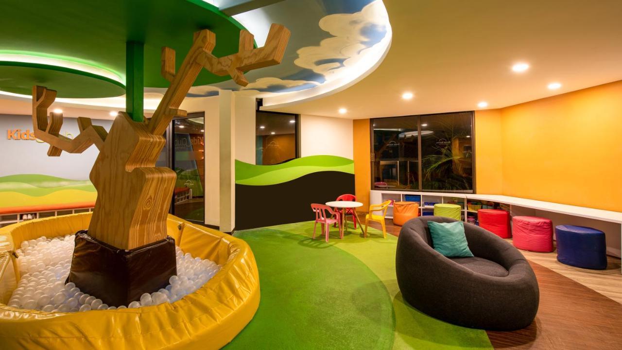 Park Royal 4*