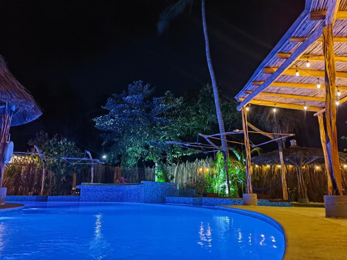 Ashly Loma Larga Hotel