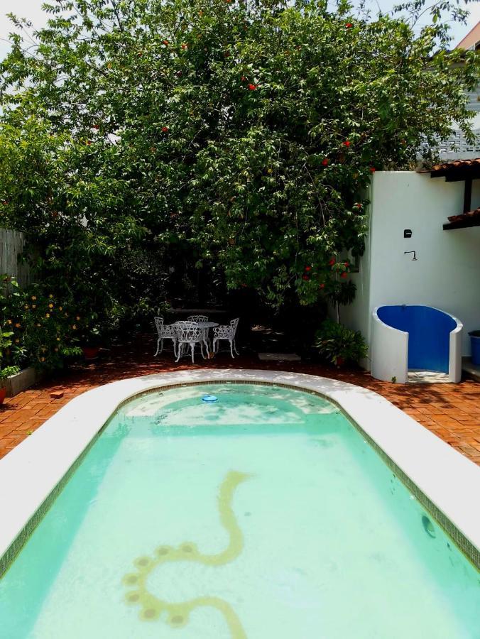 Mision Y Acapulco