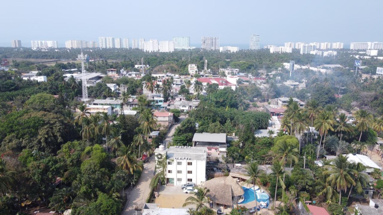 Ashly Loma Larga Hotel