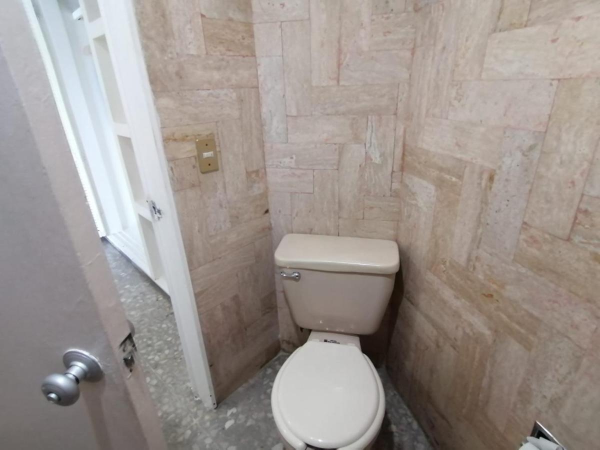 En Torres Gemelas 2301 Sur Apartamento Acapulco