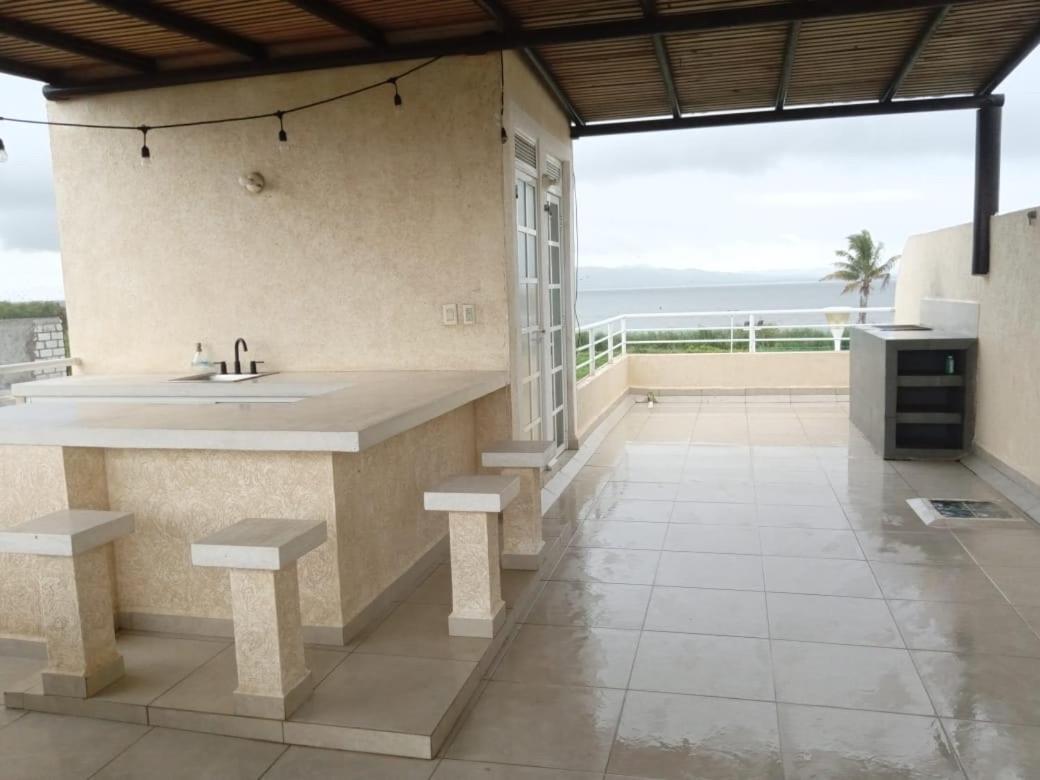 Casa En *