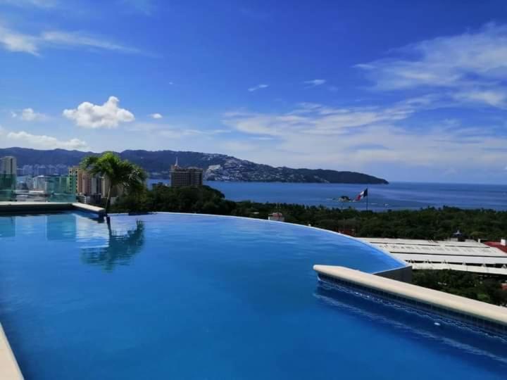 Bahia Acapulco