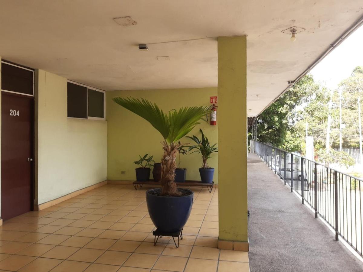 Avenida Acapulco