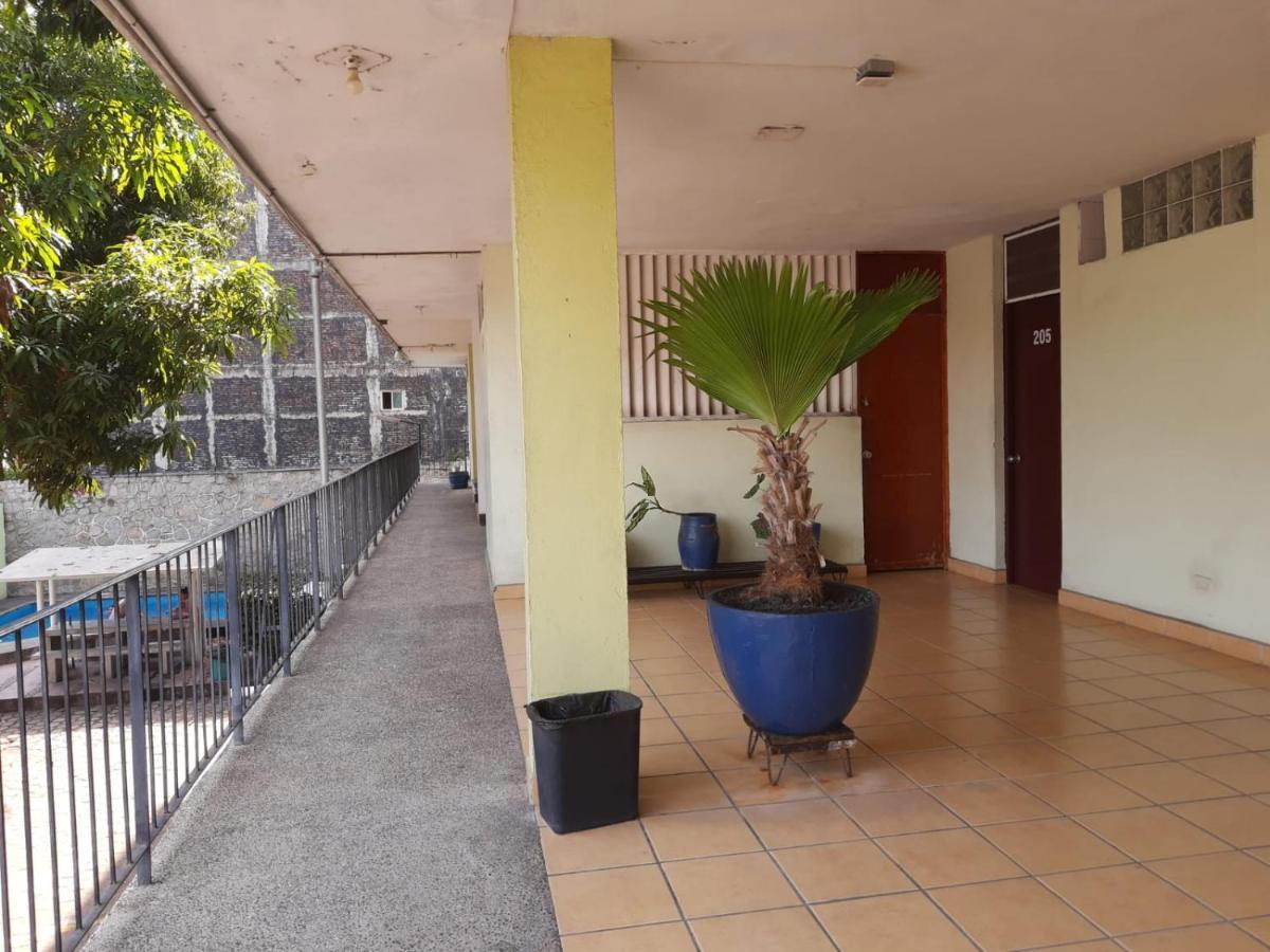 Hotel Avenida 2*