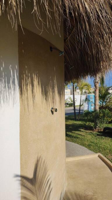 Depto. Frente Al Mar Con Club De Playa * Acapulco
