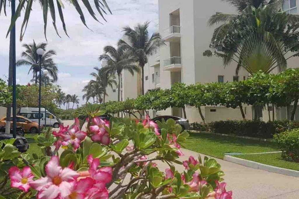 Amplio Ph Con Club De Playa Privado
