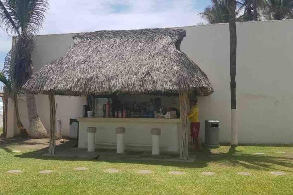Amplio Ph Con Club De Playa Privado