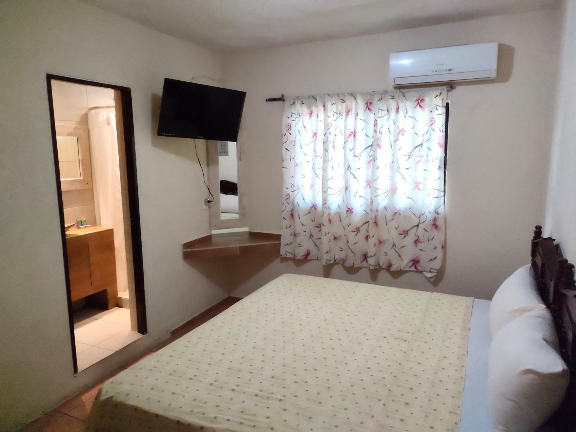 Economy hotel Ashly Boulevard *