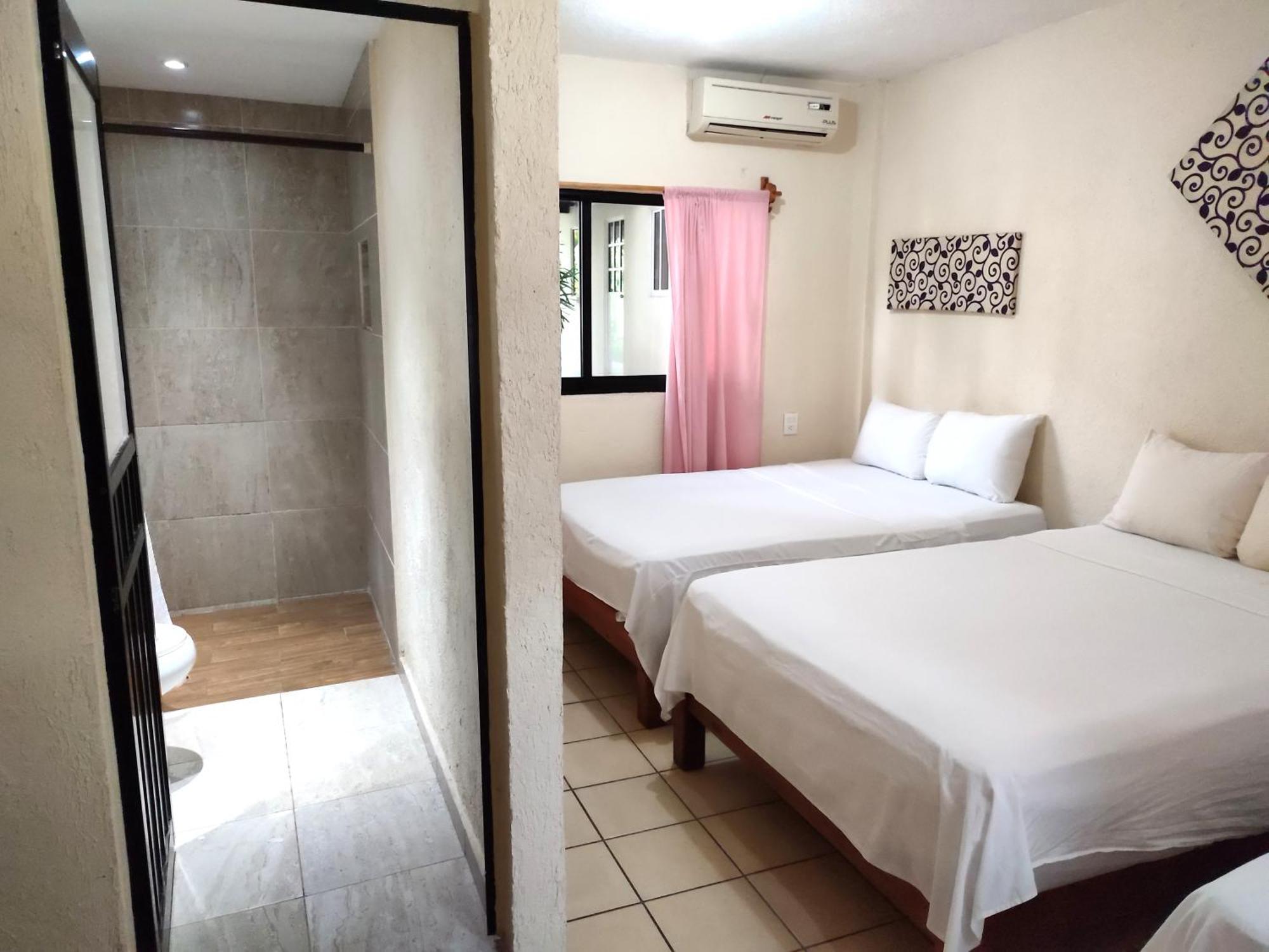 Ashly Boulevard * Acapulco