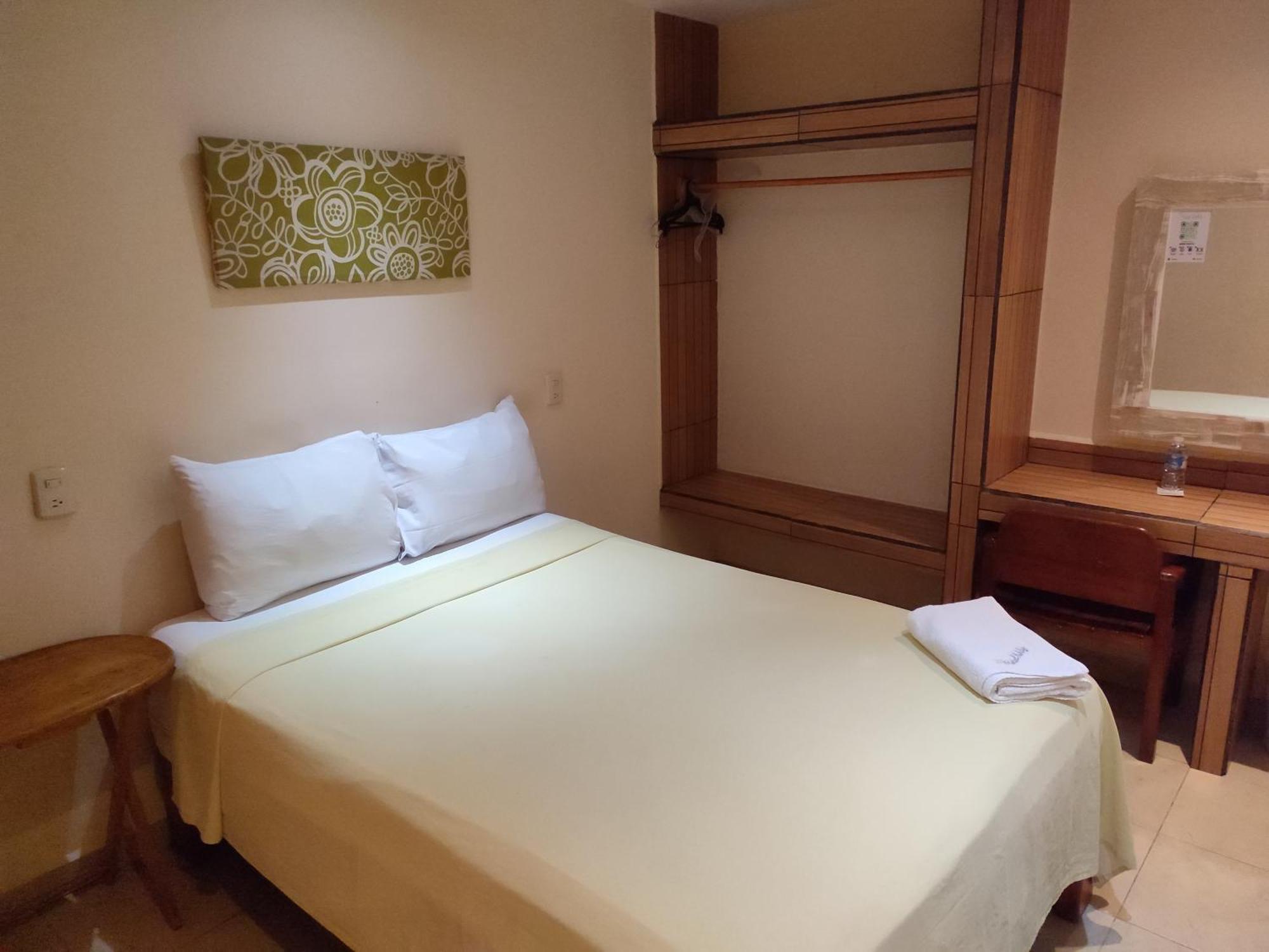 Economy hotel Ashly Boulevard Acapulco
