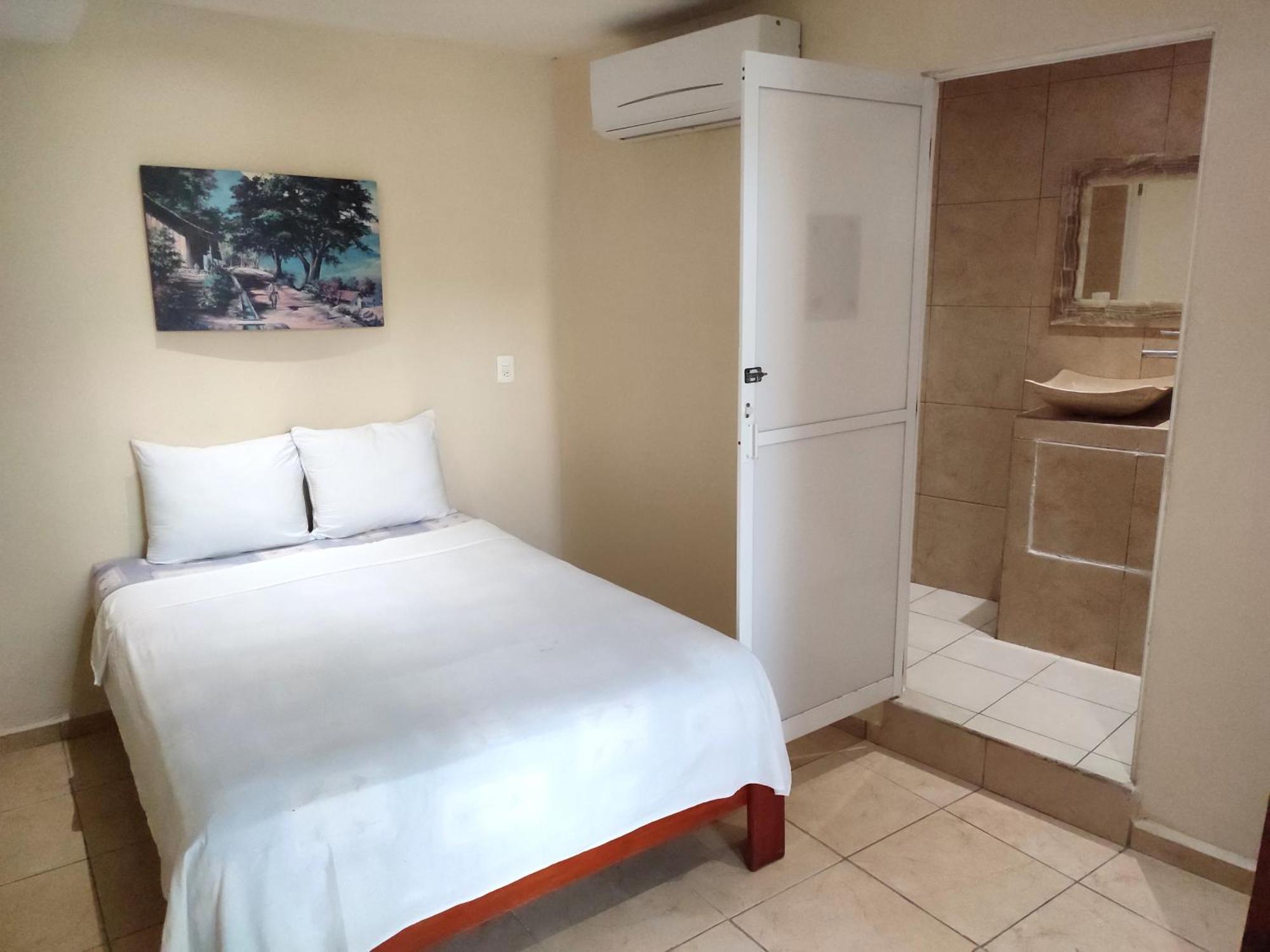 Ashly Boulevard Economy hotel
