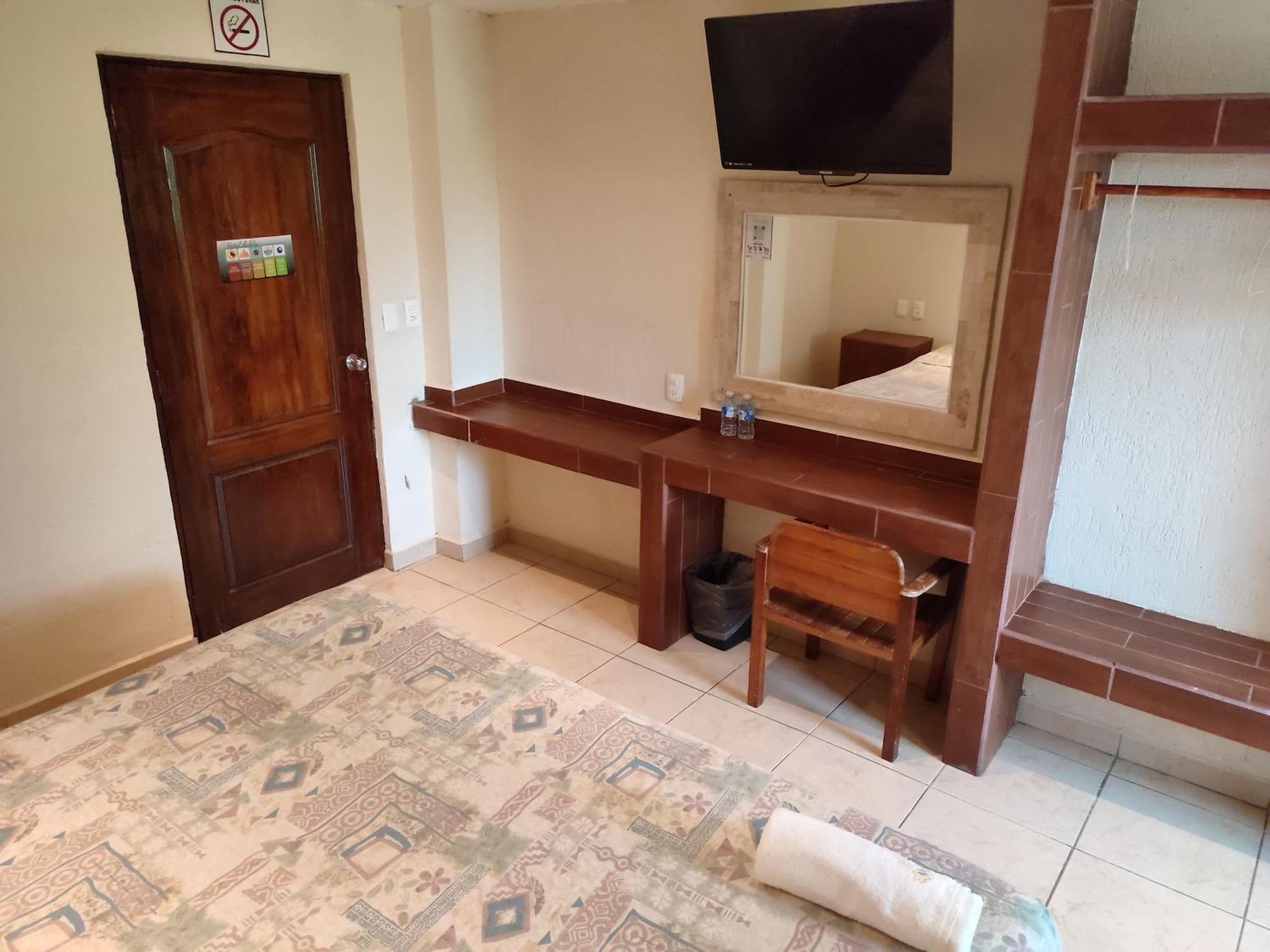 Economy hotel Ashly Boulevard *