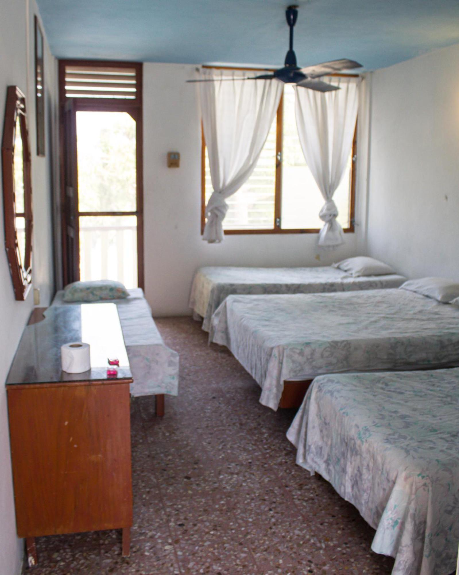 Hotel Casa De Huespedes Walton 3*
