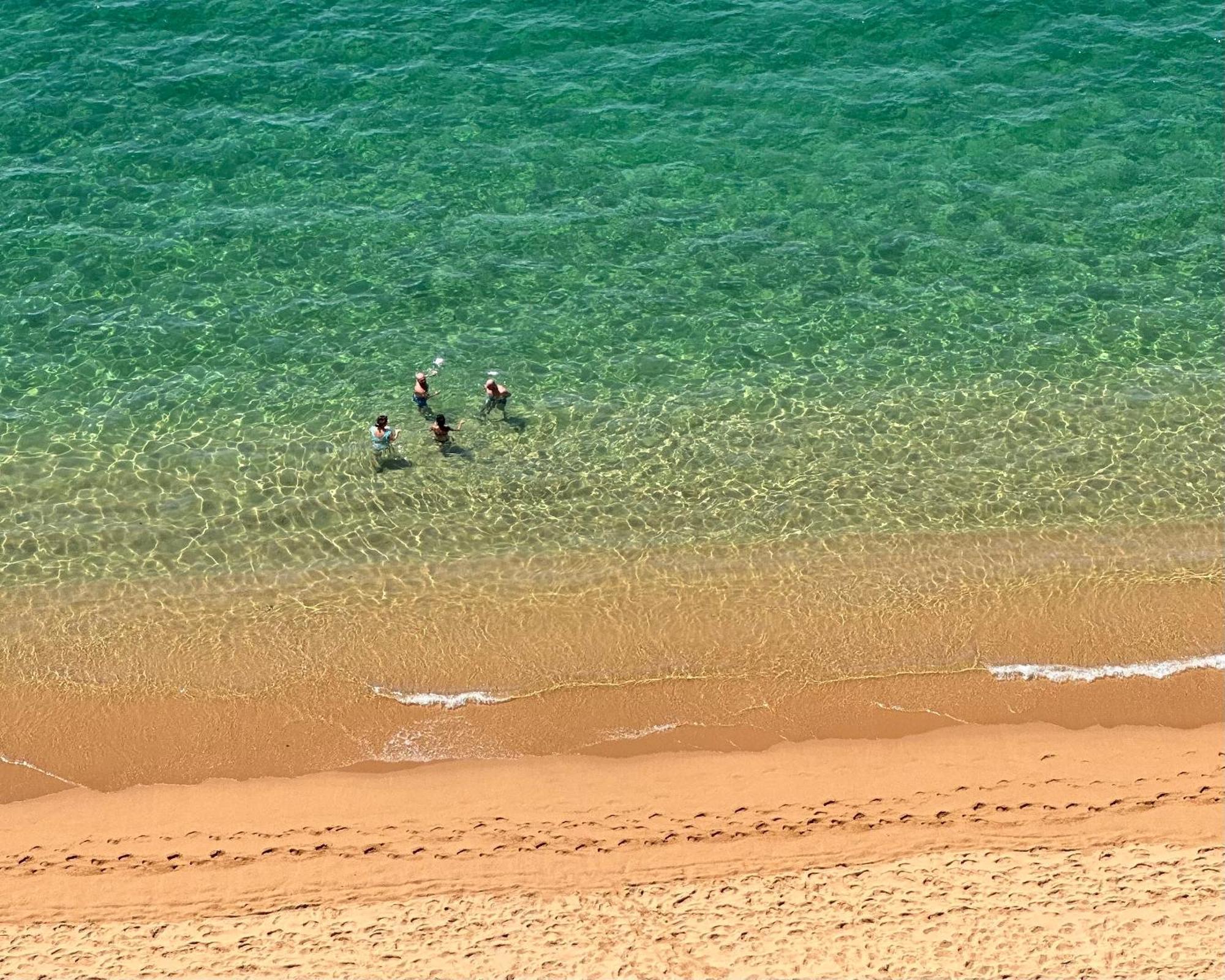 Depa De Lujo Frente A Playa En Bahia De Aca - Sin Danos Por Otis-john *