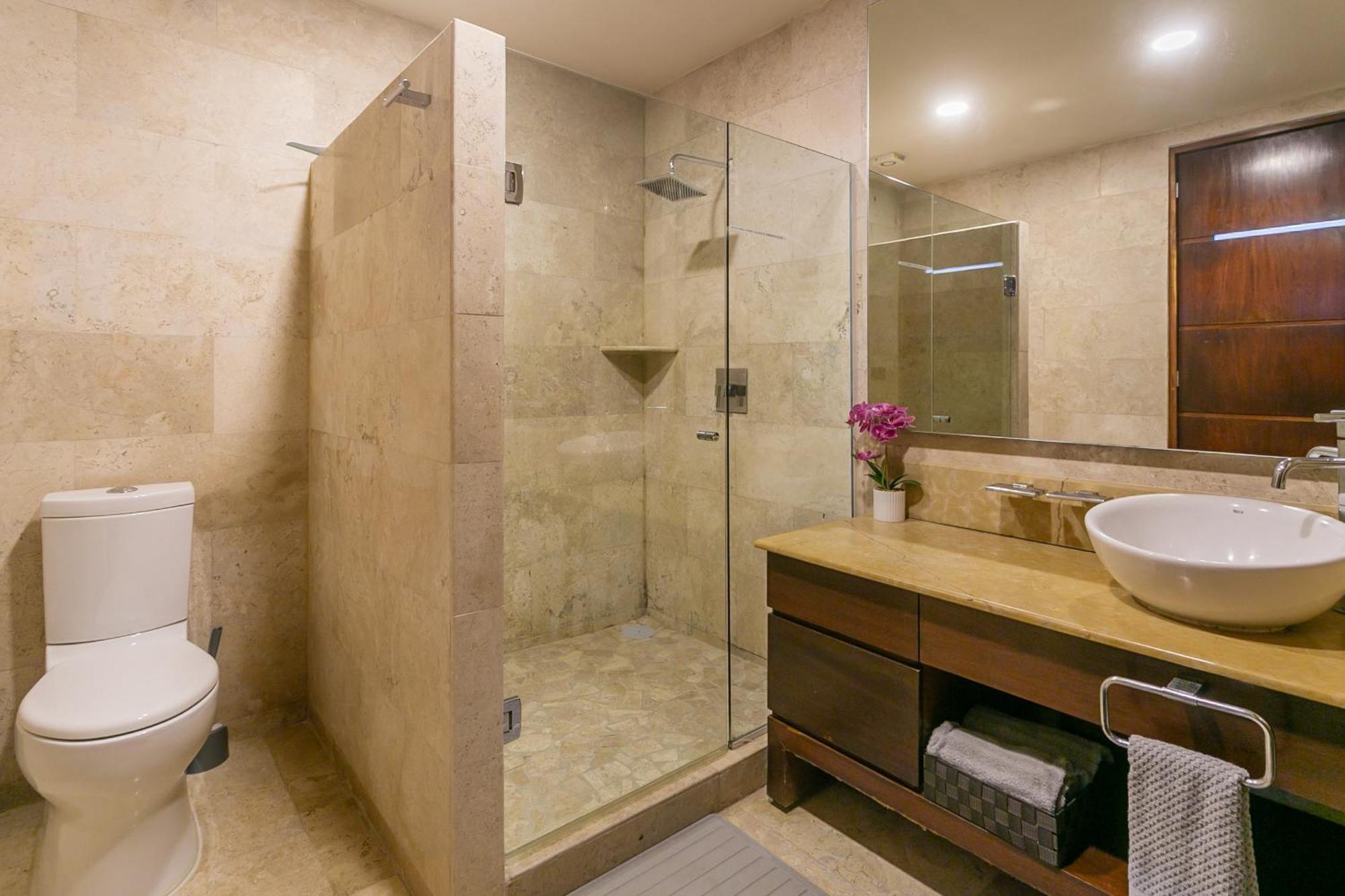 Ocean Front, Balcon Al Mar Y Playa Apartment *