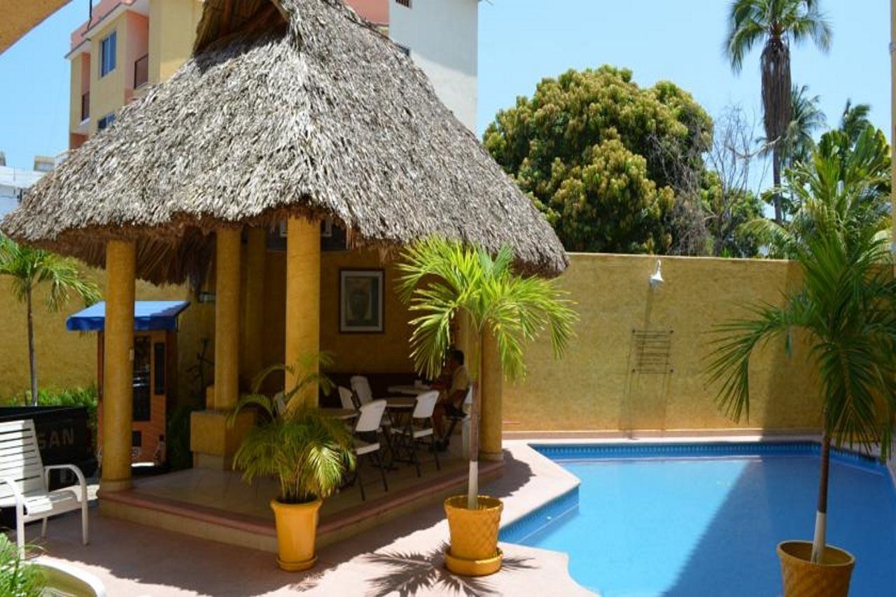 Hotel La Lupita 3*