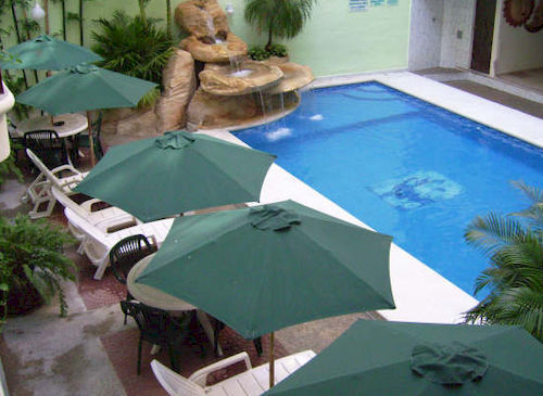 Hotel & Sol Y Luna
