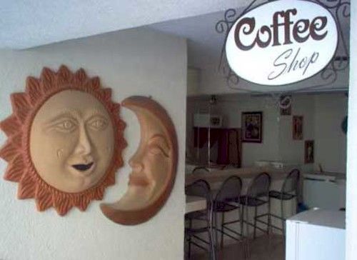 & Sol Y Luna