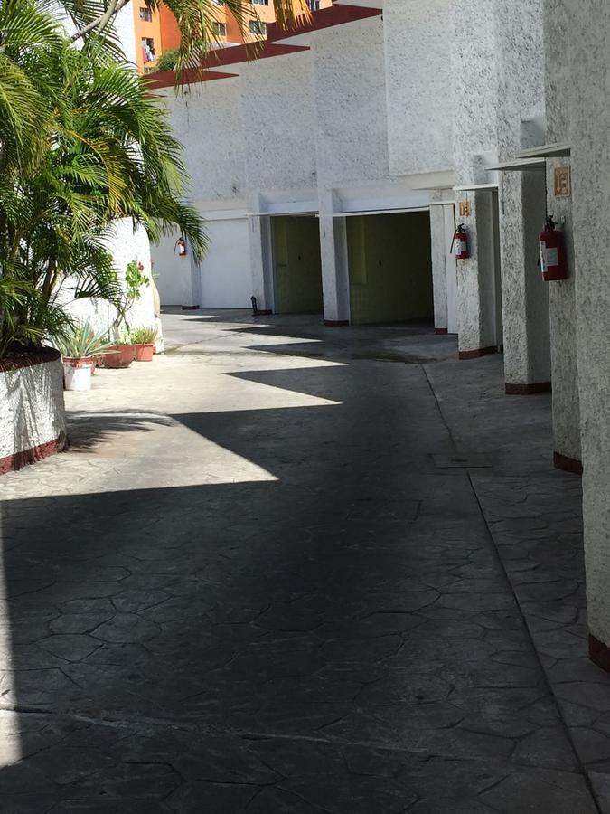 Oasis Hotel