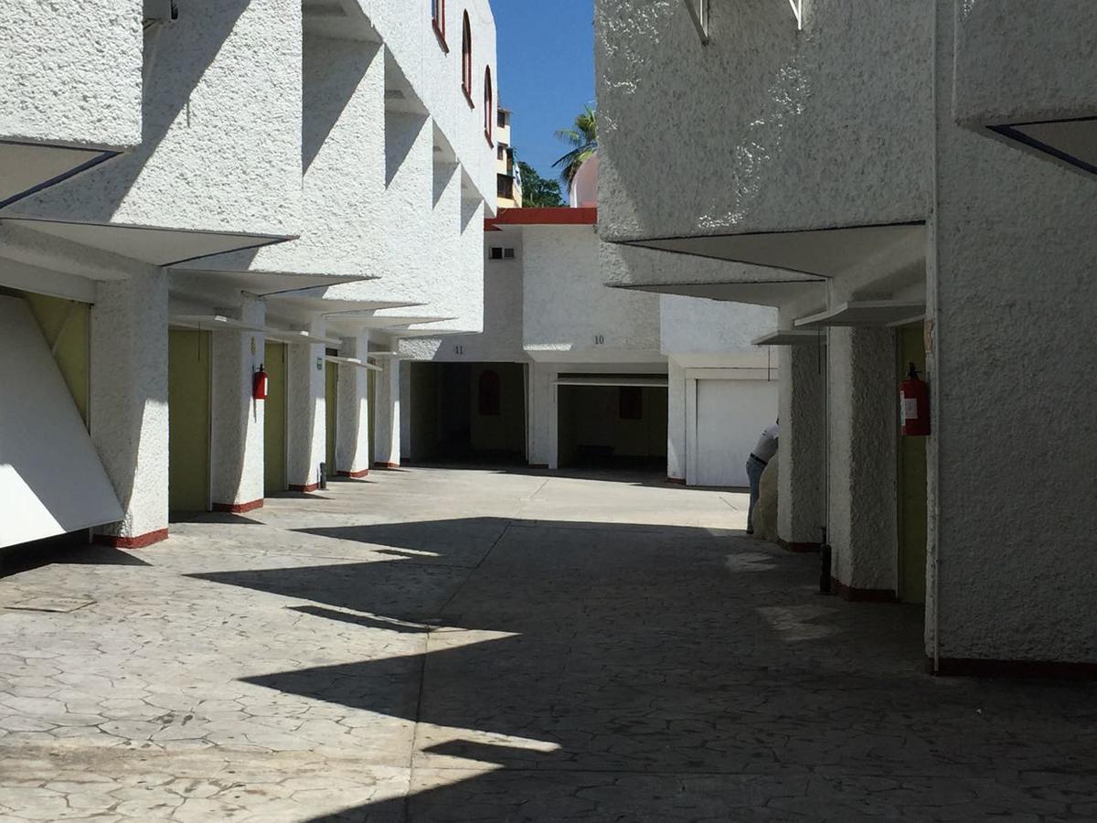 Oasis Acapulco