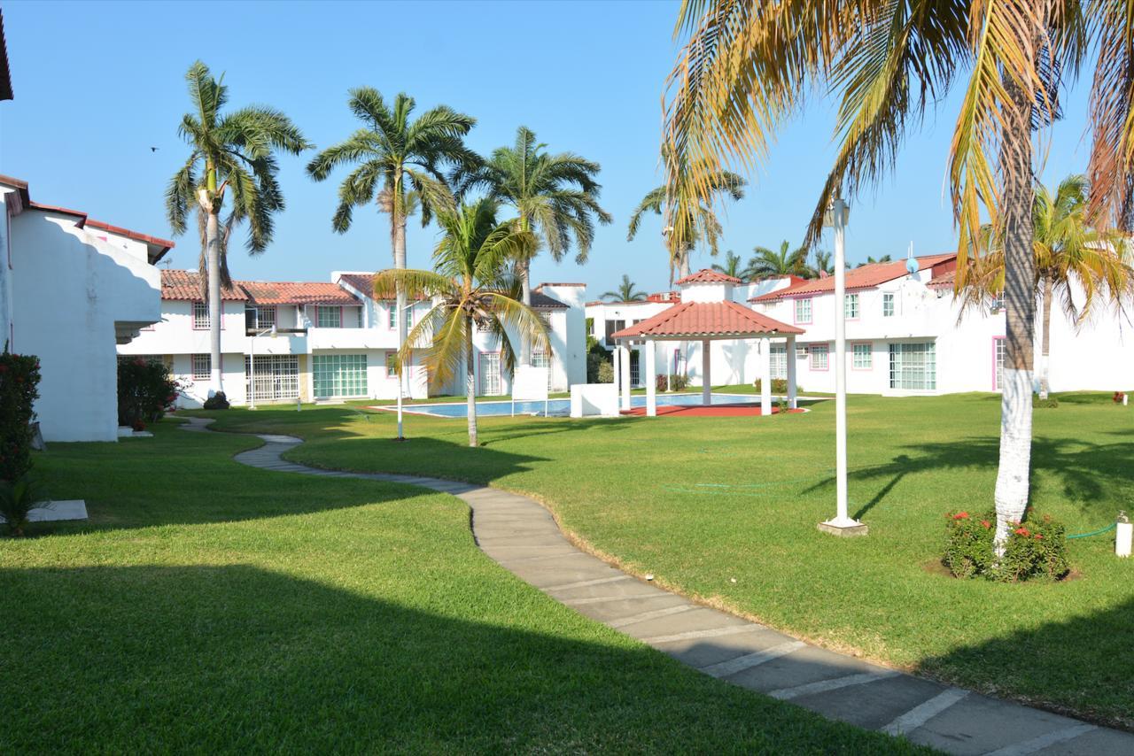 Hominngbird Villa *