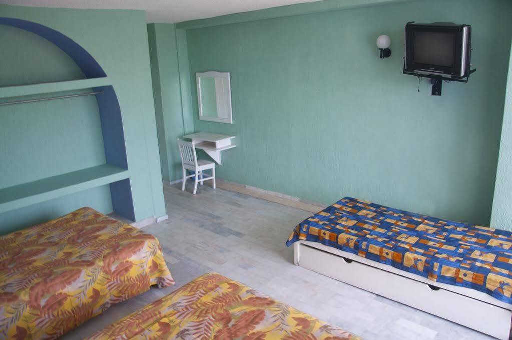 Dorados Hotel