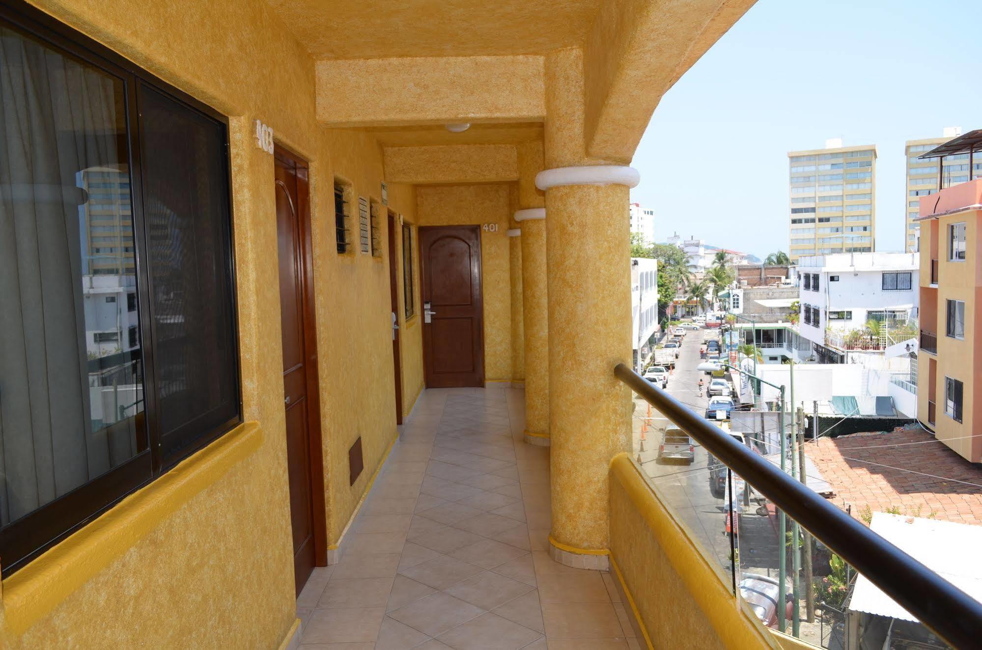 Hotel La Lupita 3*