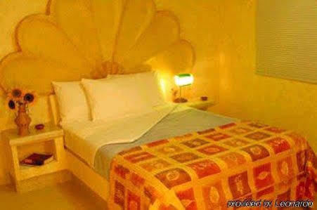 La Lupita Hotel 3*