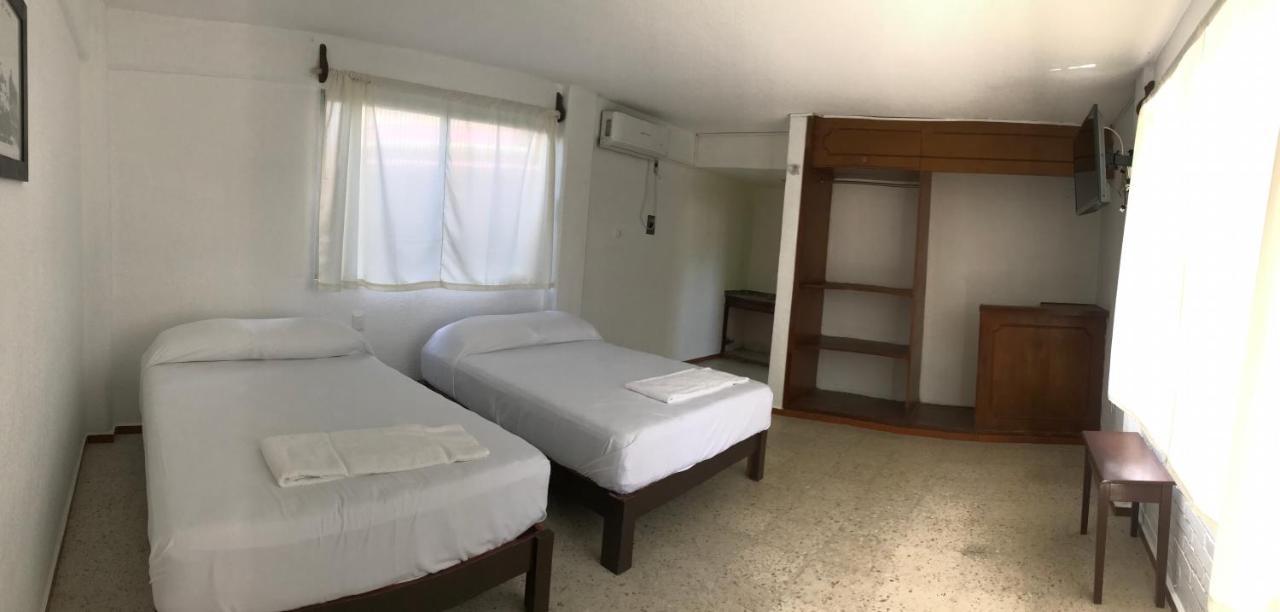 Karoline Hotel Acapulco