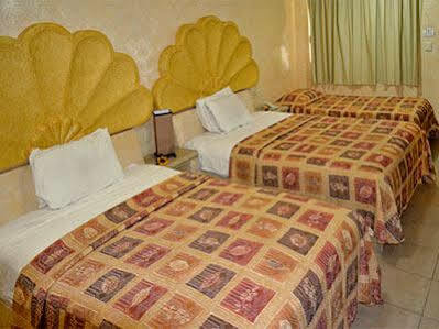 La Lupita Hotel 3*