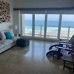 Acapulco Vidanta Mayan Playa Y Albercas Asistente Domestica