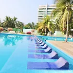 Vista Al Lago Con Balcon En Mayan Lakes
