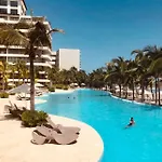 Isla Residences, Frente Al Mar.