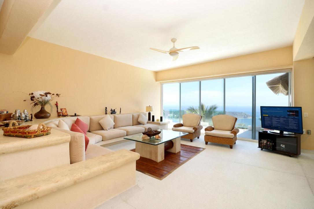 Linda Villa Acapulco