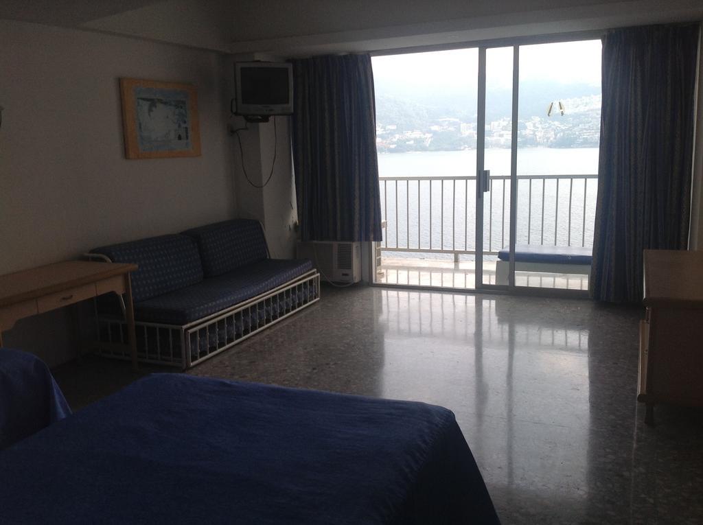 Torres Gemelas Aparthotel 3*