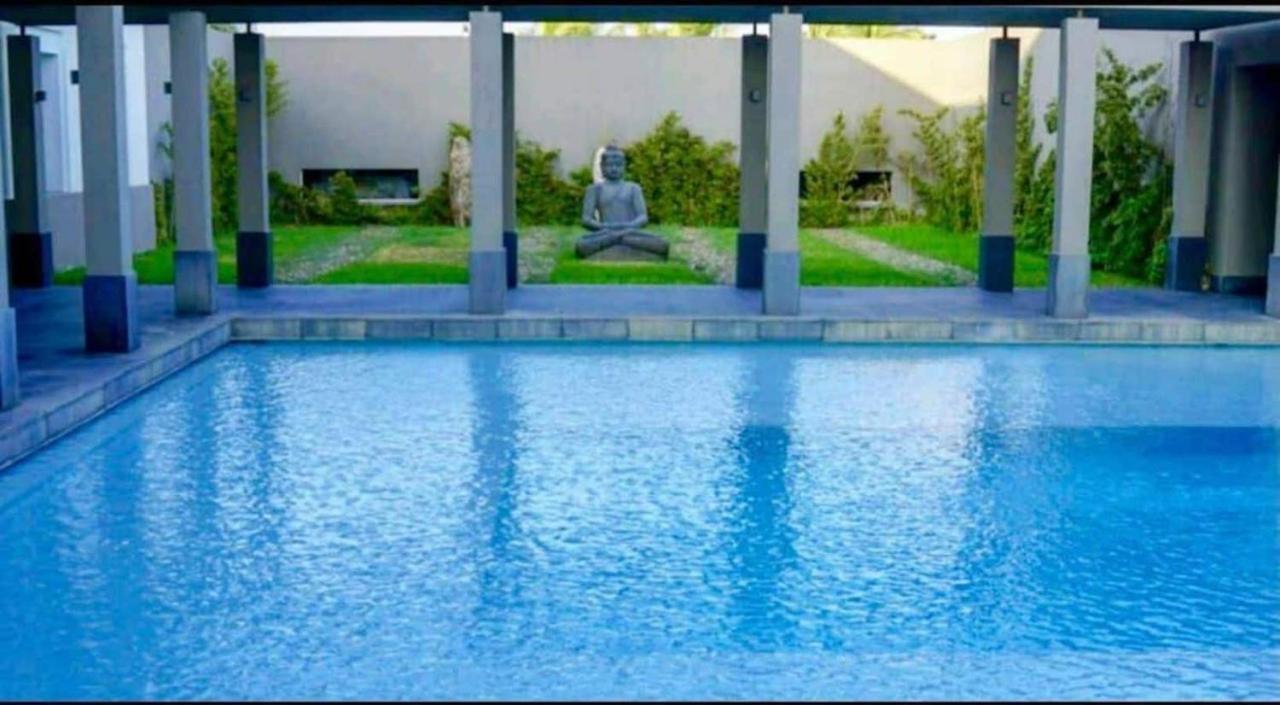 Apartment La Isla Residences Grand Cayman Acapulco