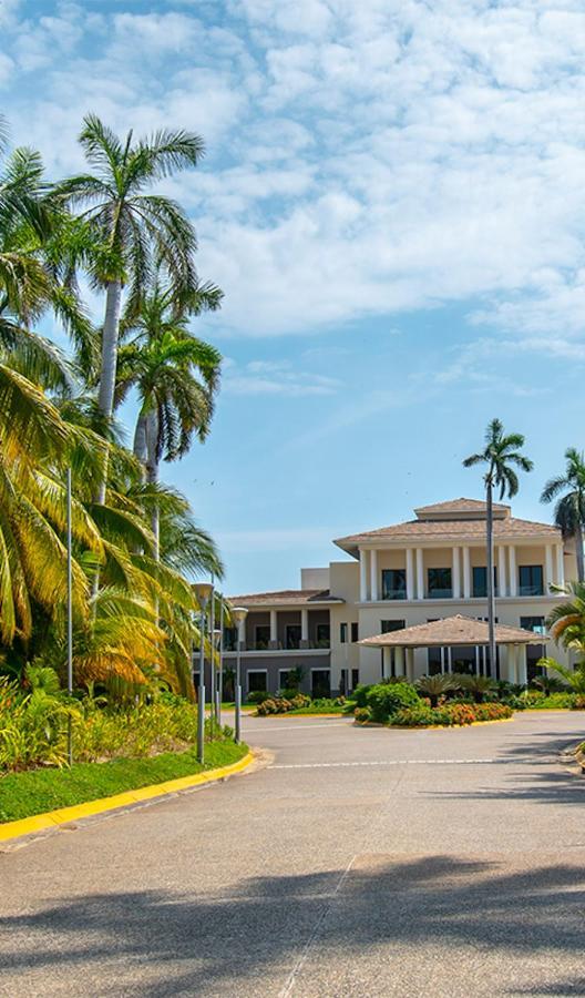 La Isla Residences Grand Cayman Apartment