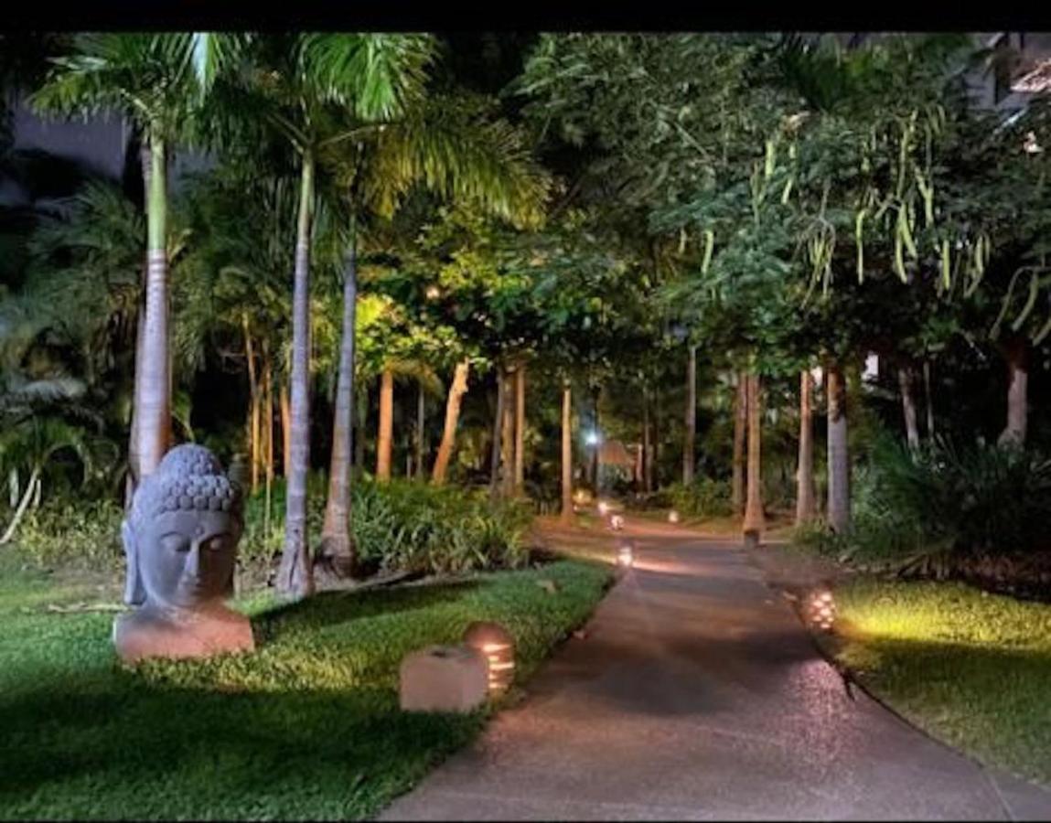 La Isla Residences Grand Cayman * Acapulco