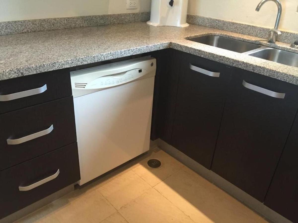 La Isla Residences Grand Cayman * Acapulco