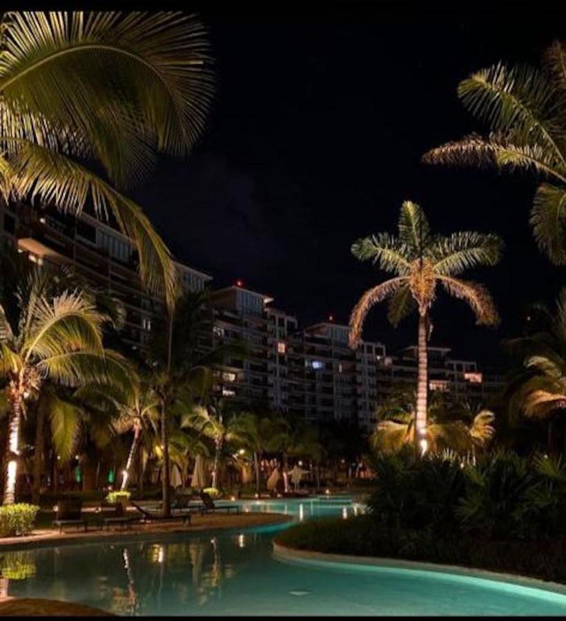 La Isla Residences Grand Cayman
