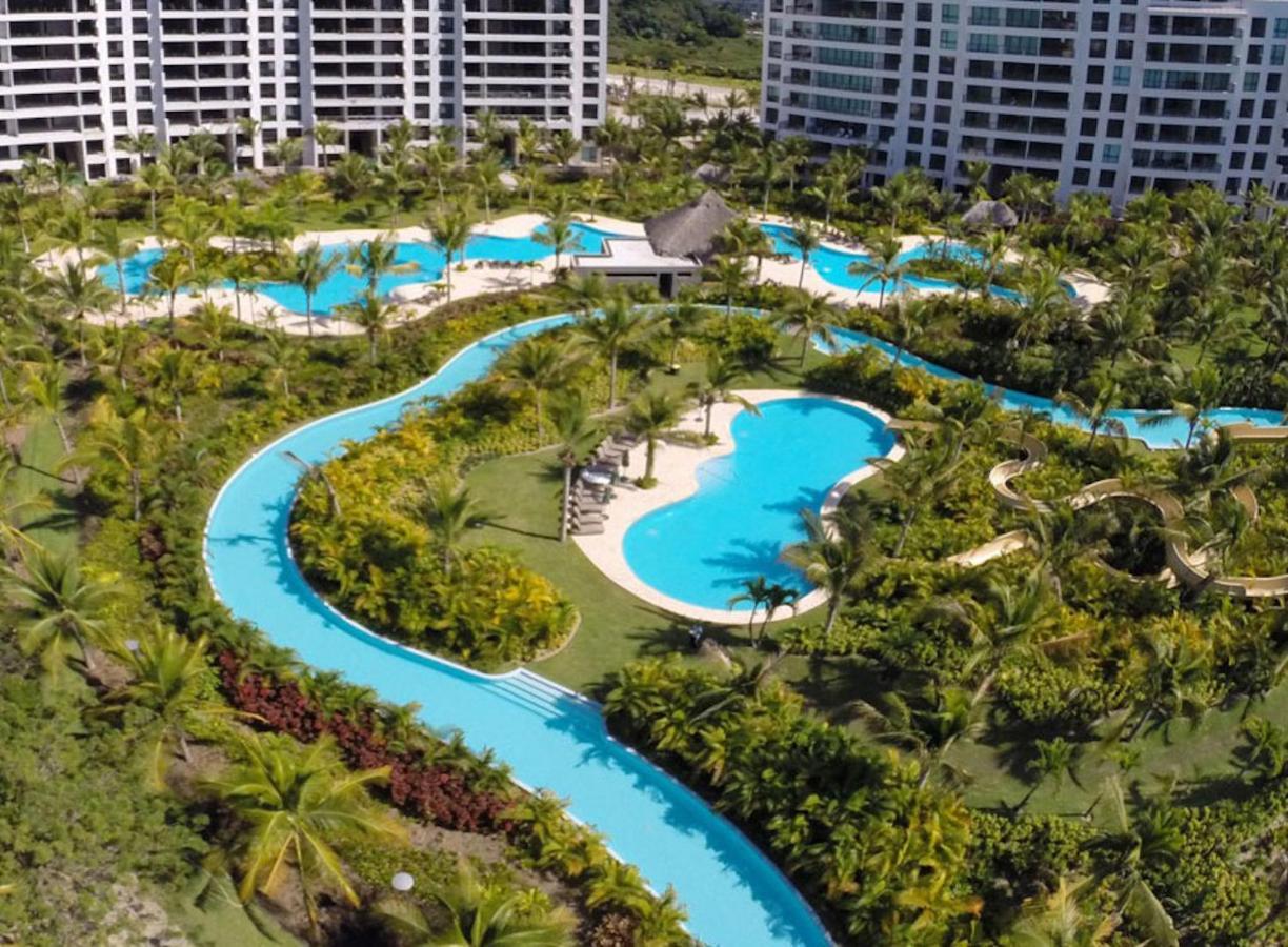La Isla Residences Grand Cayman