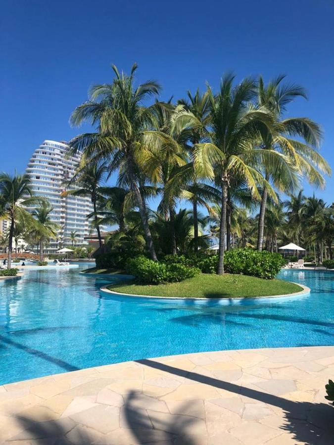 La Isla Residences Grand Cayman